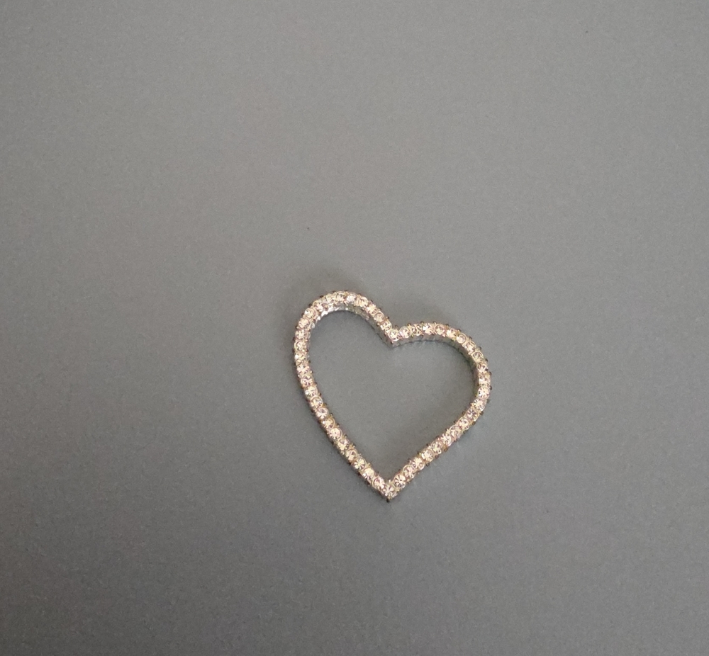 Delicate Heart Outline Pendant in Sparkling Silver